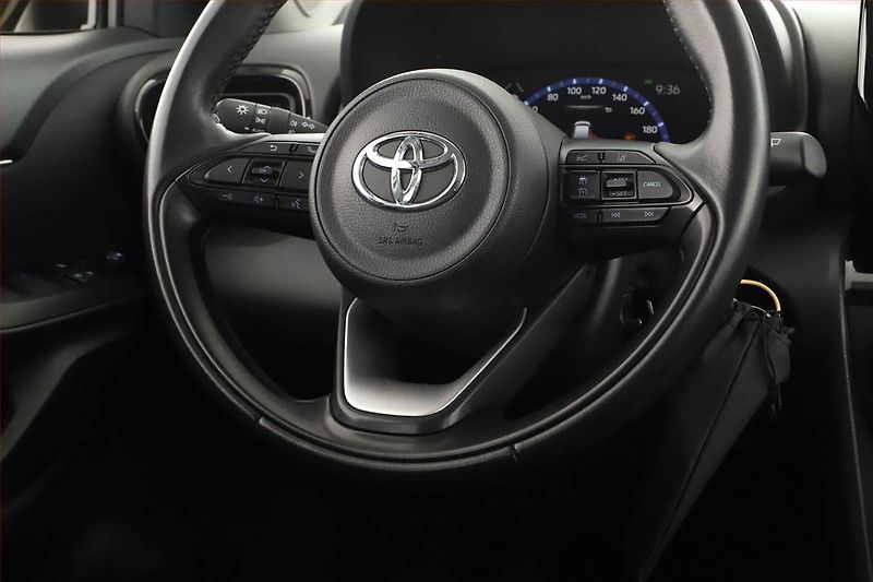 Toyota Yaris Cross (2023) Comfort 1.5 VVT-i - fotka 14 z 16