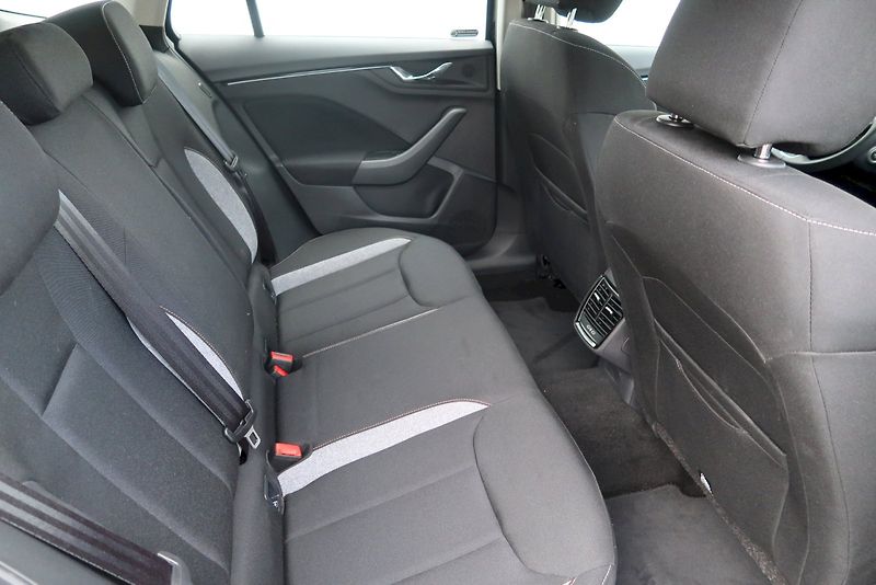 Škoda Scala (2025) Selection 1.0 TSI 85 kW - fotka 16 z 23