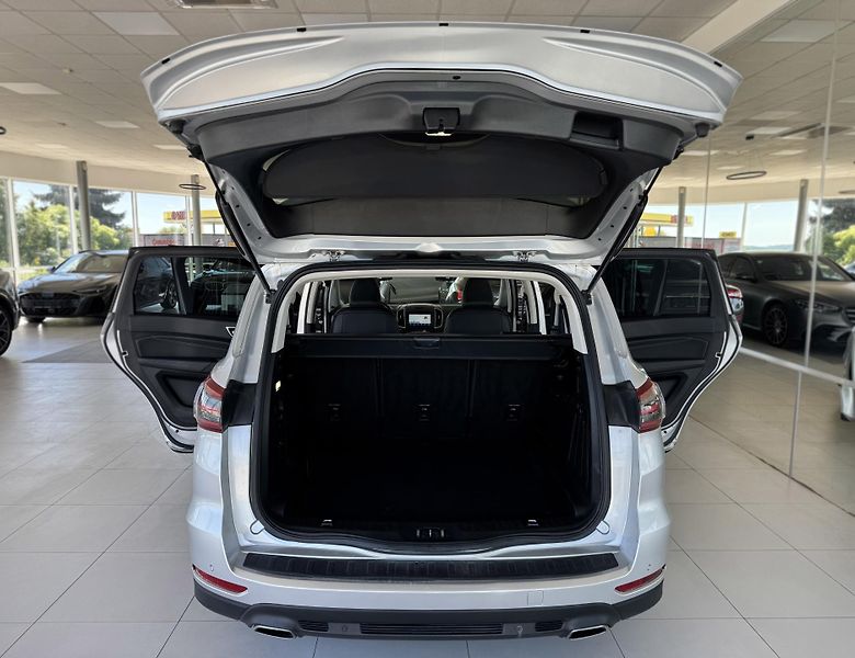 Ford S-MAX 2,0TDCi AT8*140kW*REZERVACE! - fotka 30 z 34