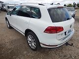 Volkswagen Touareg 3.0 TDI V6, 4x4, DSG - náhled 8