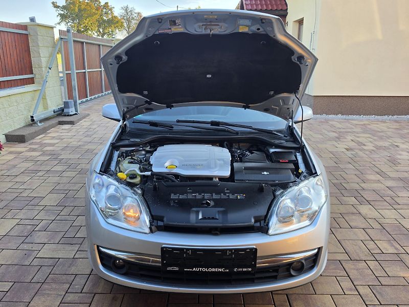 Renault Laguna 2.0dCi 150PS*DYNAMIQUE*2xSADA* - fotka 39 z 40