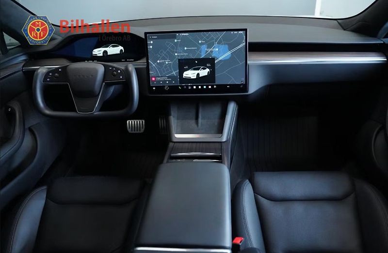 Tesla Model S LR AWD Vzduch Pano Kam Yoke - fotka 10 z 35