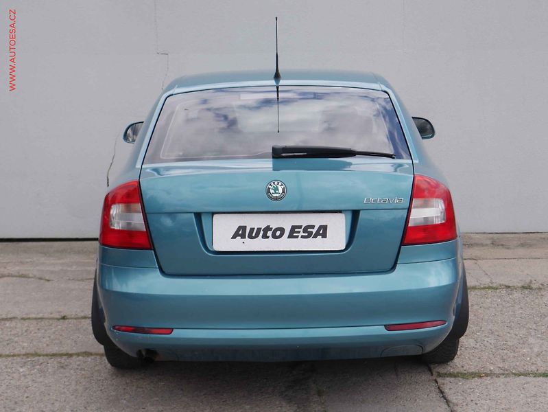Škoda Octavia (2011) 1.2 TSI, 2.maj,ČR, AC, el. - fotka 5 z 14