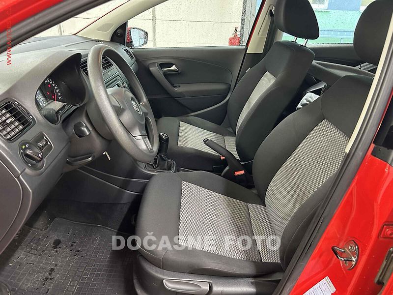 Volkswagen Polo (2011) 1.2 i, ČR, AC - fotka 3 z 3