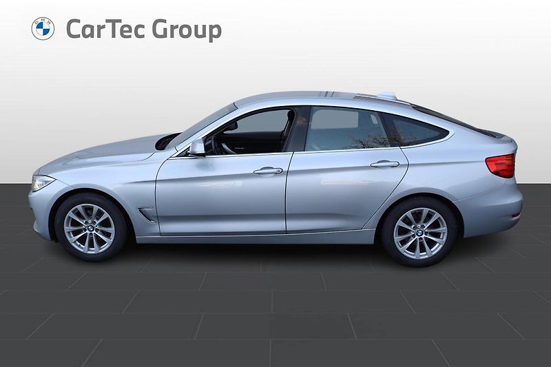 BMW Řada 3 320i xDrive - fotka 3 z 14