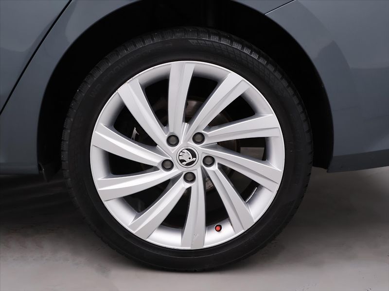 Škoda Octavia 2,0 TDI 110kW DSG Style CZ - fotka 32 z 39