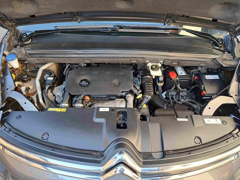 Citroën Grand C4 SpaceTourer (2021) 1,5 HDI EAT8  - fotka 19 z 23