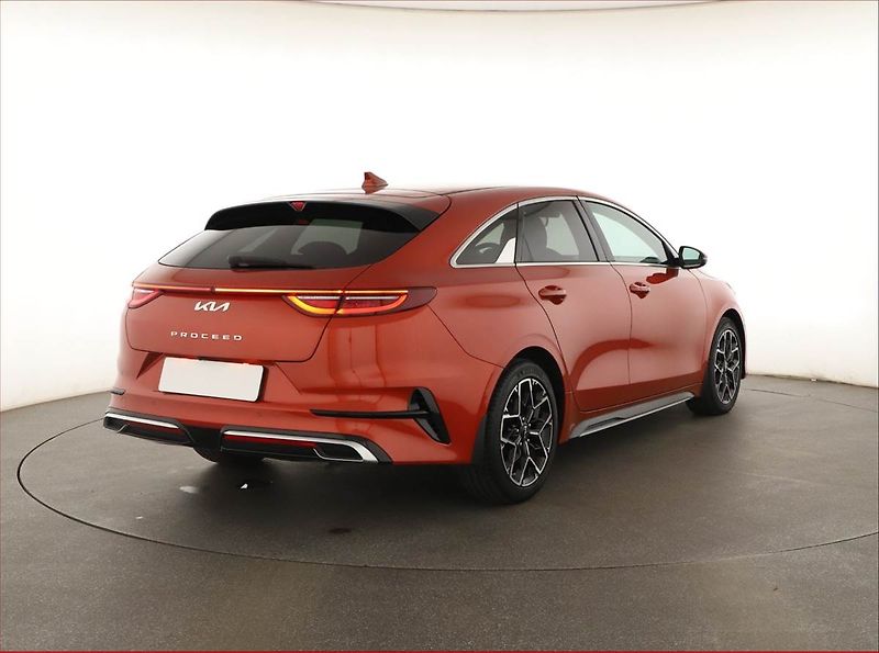 Kia Pro_Ceed (2023) GT Line Plus 1.5 T-GDI MHEV - fotka 5 z 19