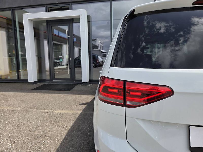 Volkswagen Touran (2026) 1.5 TSI DSG7 R-Line 7 míst - fotka 8 z 50