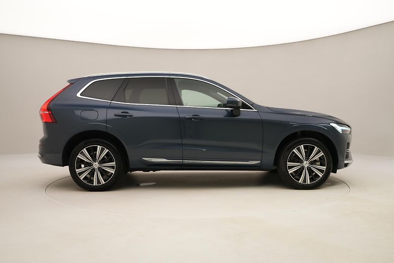 Volvo XC60 T8 AWD ULTRA BRIGHT REZERVACE - fotka 14 z 64