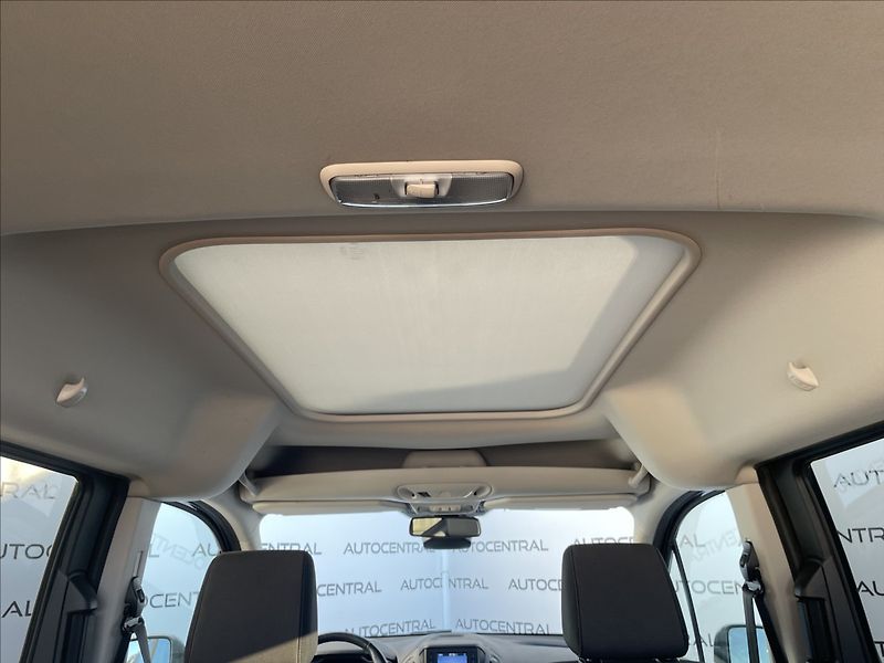 Ford Tourneo Connect 1,5 Ecoblue,Titanium  Grand - fotka 20 z 25