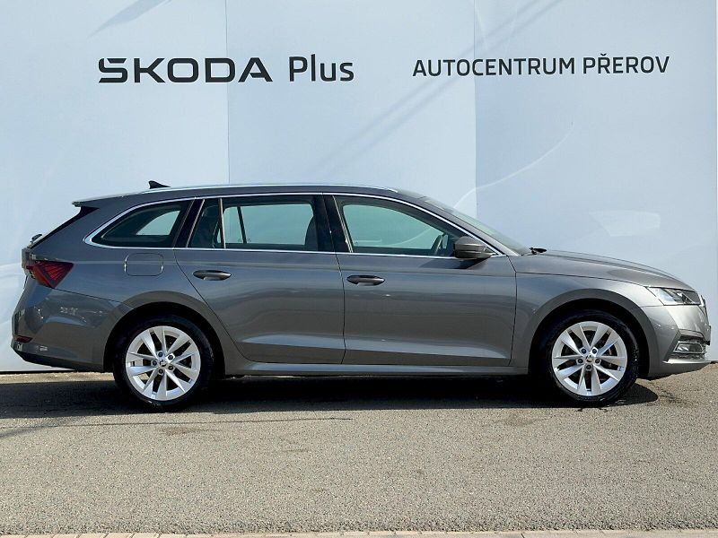 Škoda Octavia (2023) 1.5 TSI 110kW DSG Style Plus - fotka 31 z 35