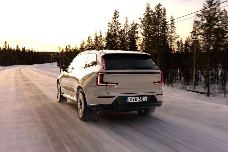 Volvo EX90 je novou vlajkovou lodí elektrické modelové řady.