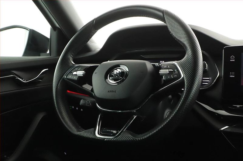 Škoda Octavia (2023) Sportline 2.0 TDI - fotka 8 z 20
