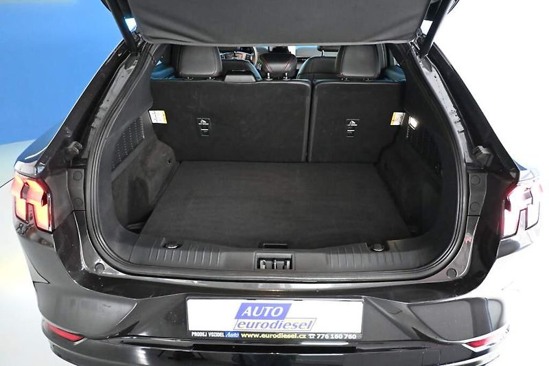 Ford Mustang Mach-E (2022) PREMIUM 258 KW AWD Matrix LED - fotka 8 z 45