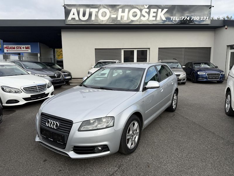 Audi A3 2.0 TDi, 103kw, S-Line - fotka 1 z 25