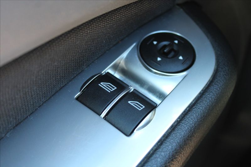 Ford Focus 1,6 i 16V  ČR,1.MAJITEL,SERVIS - fotka 17 z 30