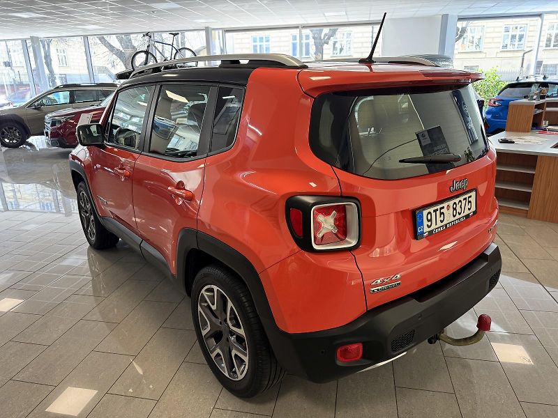 Jeep Renegade 2.0 MJT, 6MT, 4x4, CZ, 1.maj. - fotka 3 z 47