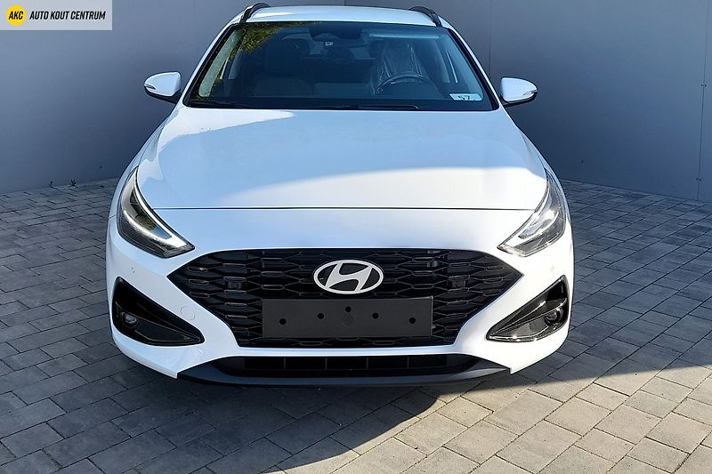 Hyundai i30 (2026) 26 WG 1,6 T-GDI DCT GO CZECH - fotka 3 z 11