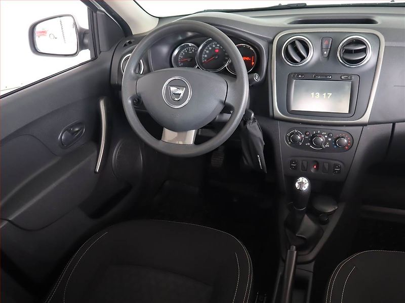 Dacia Logan (2015) 1.2 16V, Navi - fotka 7 z 18