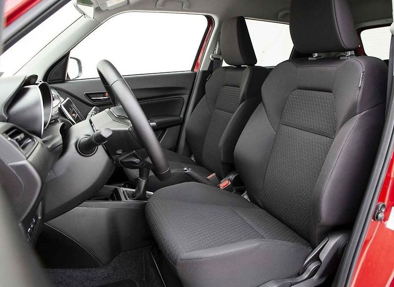 V zimě se tato verze Suzuki Swift cítí úplně skvěle