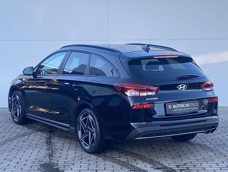 Hyundai i30 1.5 T-GDI MHEV DCT N-Line - fotka 7 z 19