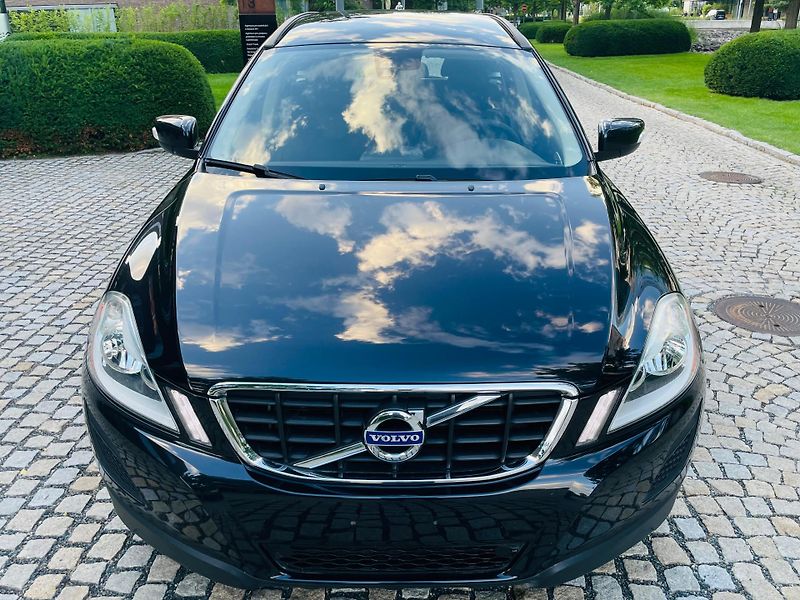 Volvo XC60 2.0D 5V MAN 1.MAJITEL SERVISKA - fotka 5 z 33