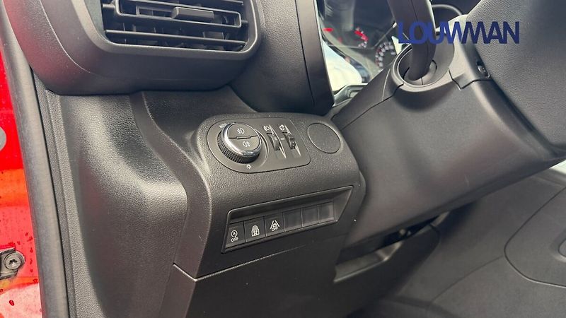 Opel Combo 1.5D LIFE - fotka 10 z 26