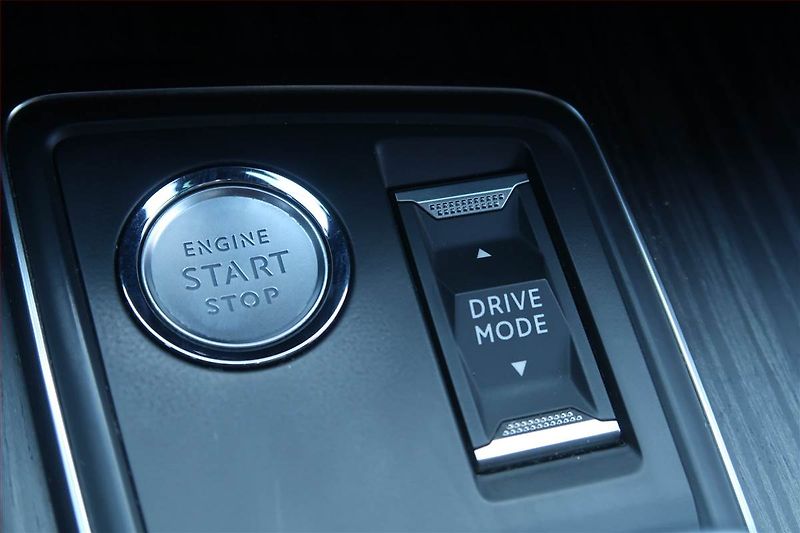 Peugeot 508 (2019) 2.0 BlueHDi, Automat - fotka 26 z 26
