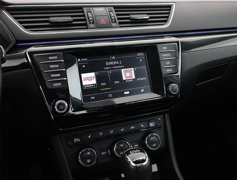 Škoda Superb (2016) Laurin&Klement 2.0 TDI - fotka 10 z 20