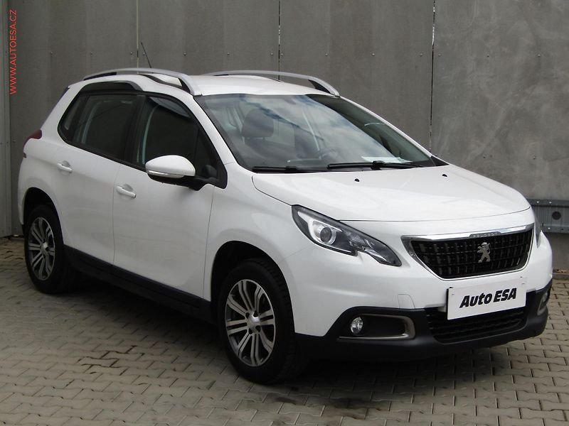 Peugeot 2008 (2019) 1.2 PT, ČR, AT - fotografie inzerátu