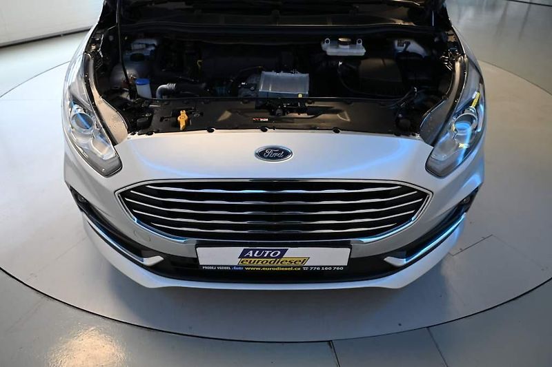 Ford S-MAX (2022) 2.0 TITANIUM Kamera Tažné 8 Ko - fotka 30 z 32