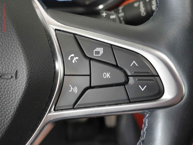 Renault Captur (2020) 1.5 dCi, 1.maj,ČR, AT, navi - fotka 14 z 23