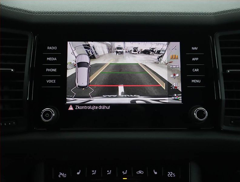 Škoda Kodiaq (2023) 2.0 TDI - fotka 16 z 18