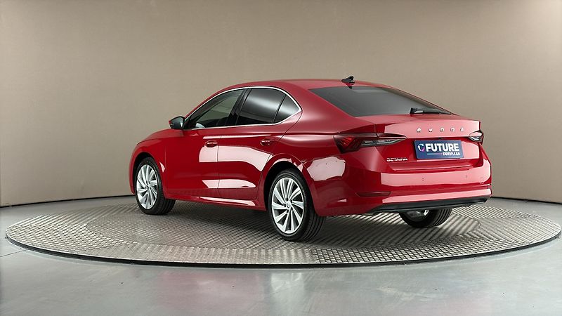 Škoda Octavia 2.0 TDI DSG Style - fotka 2 z 27