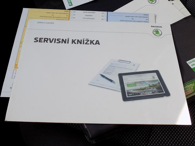 Škoda Octavia 1,6 TDI 81 KW NOVÉ ROZVODY!!! - fotka 36 z 38