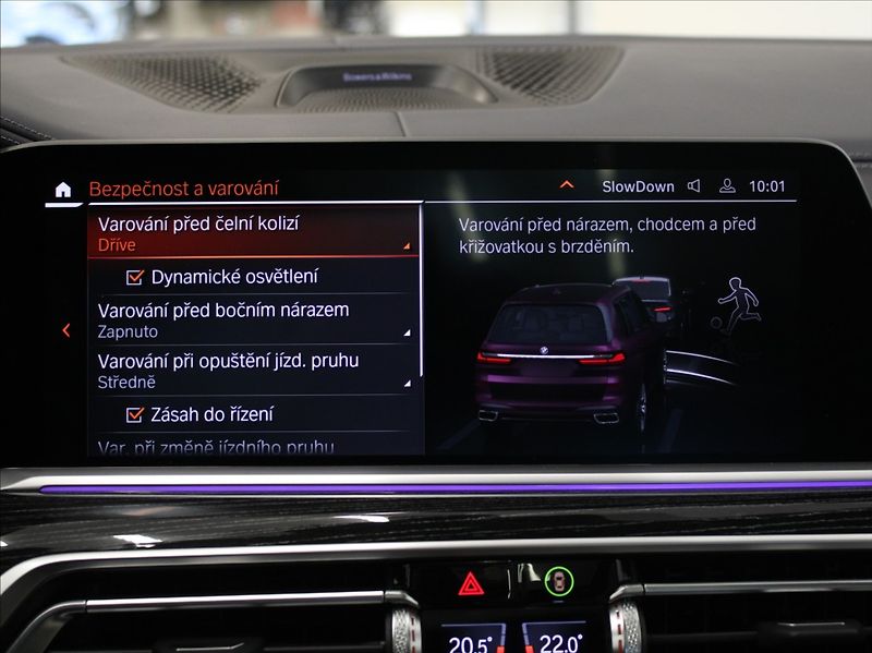 BMW X7 3,0 40xD M-paket B&W 6-míst ČR - fotka 17 z 51