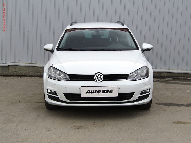 Volkswagen Golf (2014) 1.6 TDi 4x4, CUP, navi - fotka 2 z 17