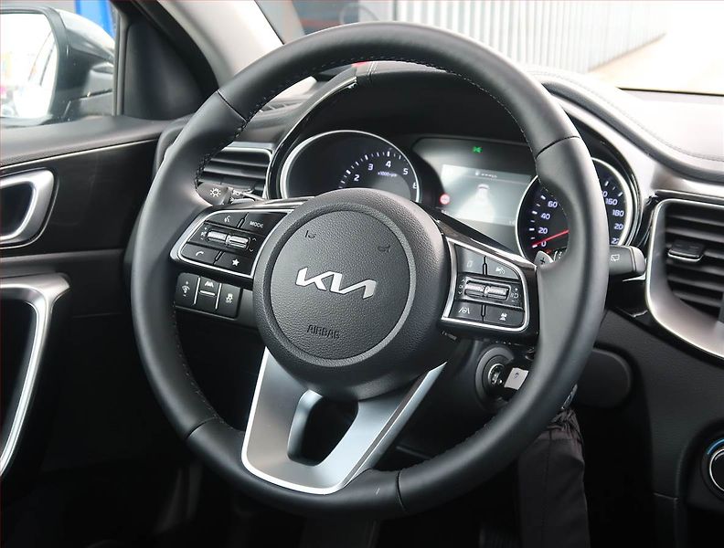 Kia XCeed (2026) 1.6 T-GDI, Ad. tempomat - fotka 24 z 24
