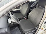 Toyota Yaris 1,3 Terra Cool - náhled 9