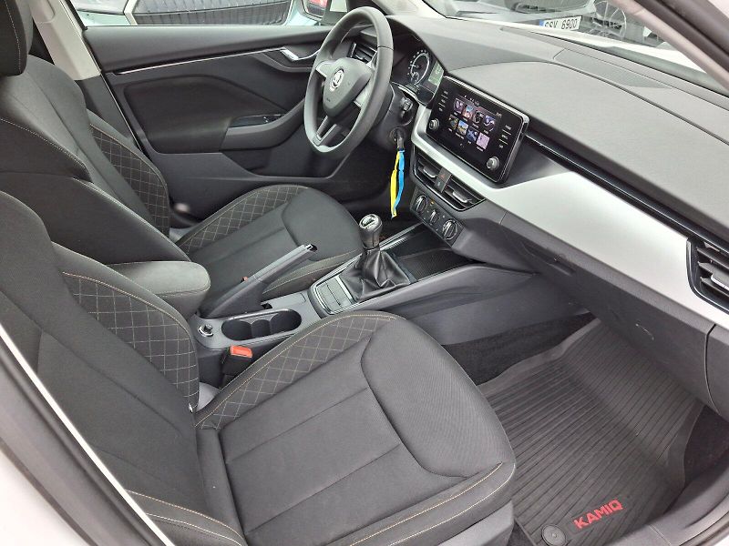 Škoda Kamiq (2020) Ambition 1,6TDi 85kW - fotka 16 z 29