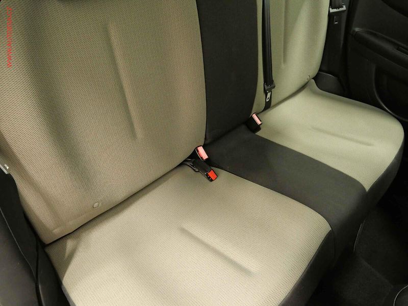 Citroën C4 (2009) 1.4i, 2.maj,ČR, AC, temp - fotka 12 z 20