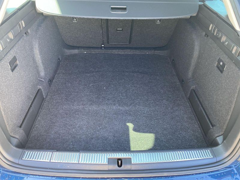 Škoda Superb (2023) Combi 2.0 TDI DSG Style - fotka 30 z 35