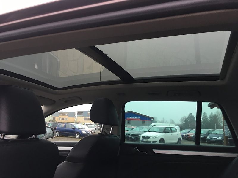Škoda Superb (2011) II 2.0 TDi 4X4 125 kW - fotka 20 z 34