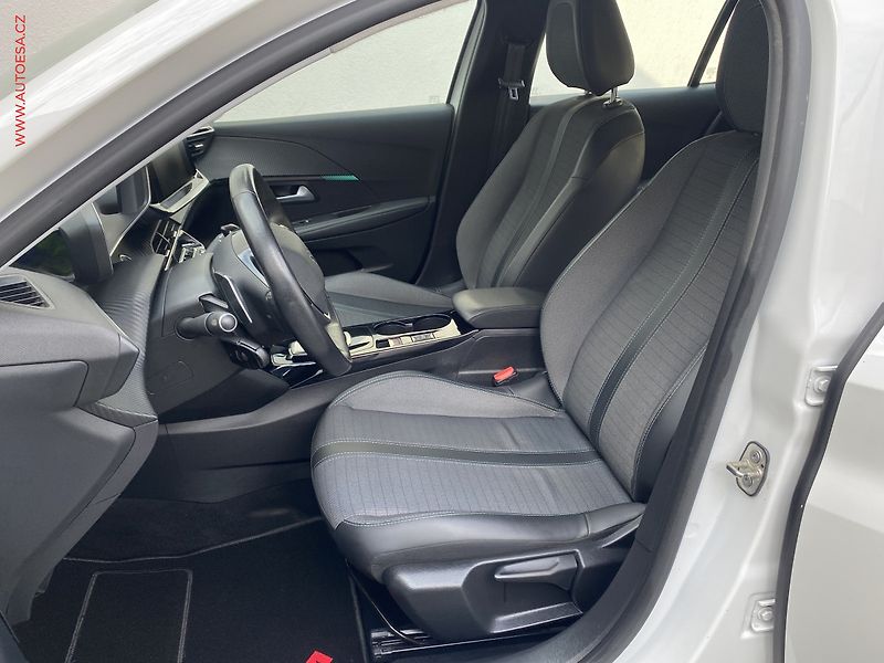 Peugeot 208 (2020) 1.2PT, Allure, AT - fotka 9 z 17
