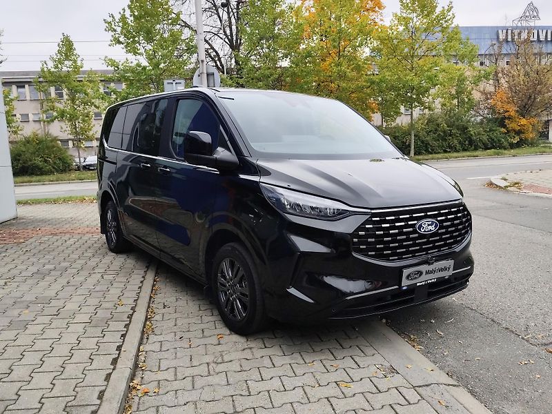 Ford Tourneo Custom (2025) Tourneo Custom L1,TITANIUM,2.0 - fotka 4 z 35