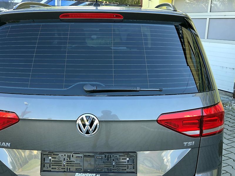 Volkswagen Touran 1,2TSi, 7míst, CEBIA   - fotka 44 z 44