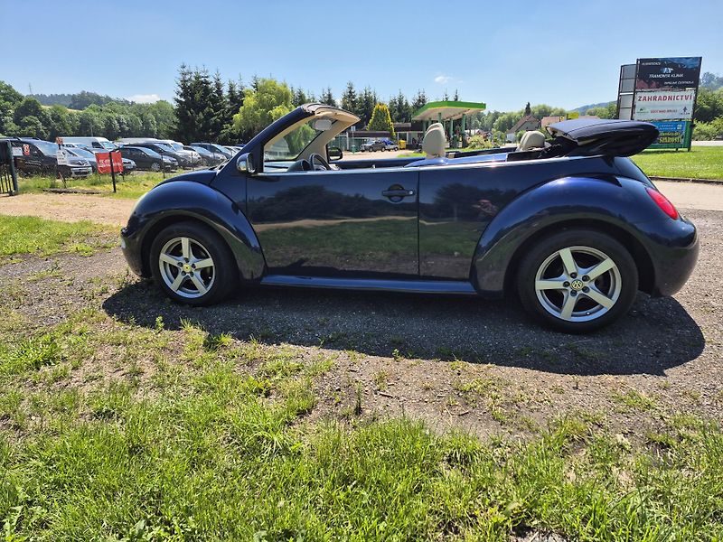 Volkswagen New Beetle (2003) 2.0i  85Kw  - fotka 17 z 23