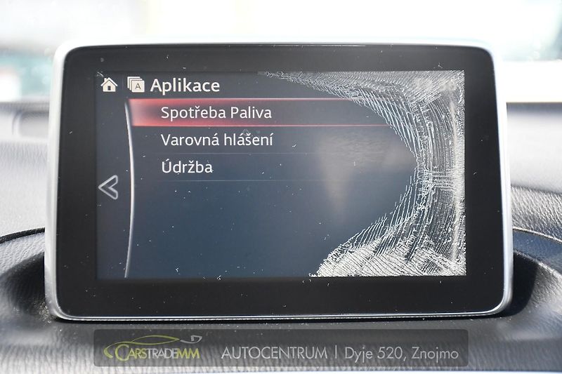Mazda 3 2.0 SkyActiv-G120  - fotka 35 z 47
