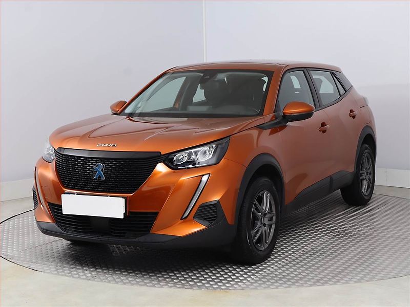 Peugeot 2008 (2020) 1.2 PureTech, Serv.kniha - fotka 2 z 16